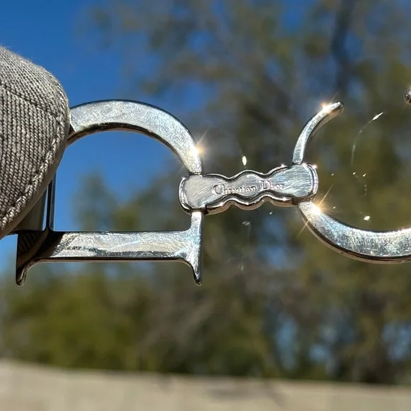 Dior Gray and Cream Shoulder Bag - Picture 3 of 9